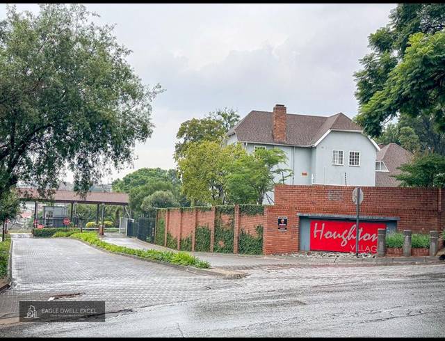 1 BEDROOM APARTMENT FOR SALE IN HOUGHTON ESTATE
